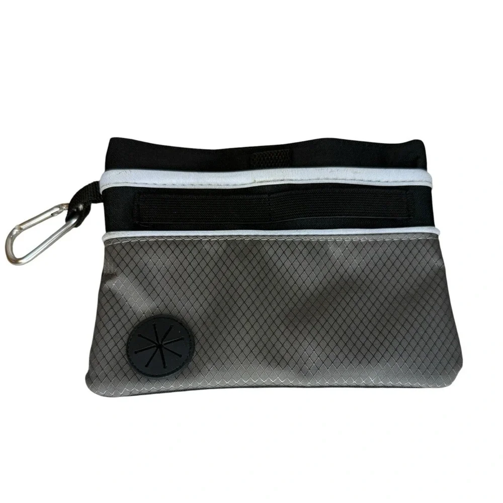 Top Paw Treat Pouch With Waste Bag Dispenser,‎ Waist Clip, Fair Used Condition